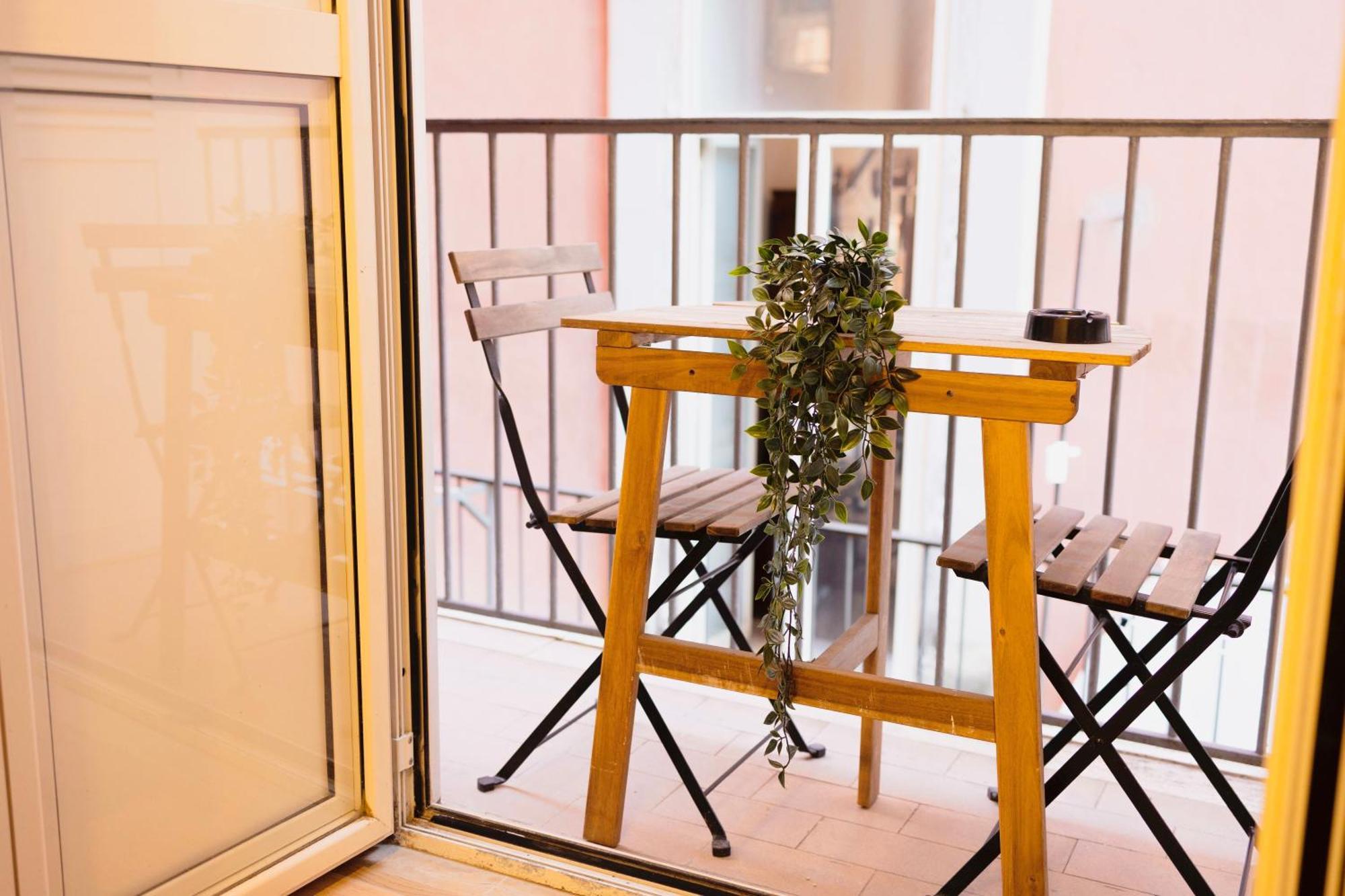 Maison Rose, Host Apartment *
